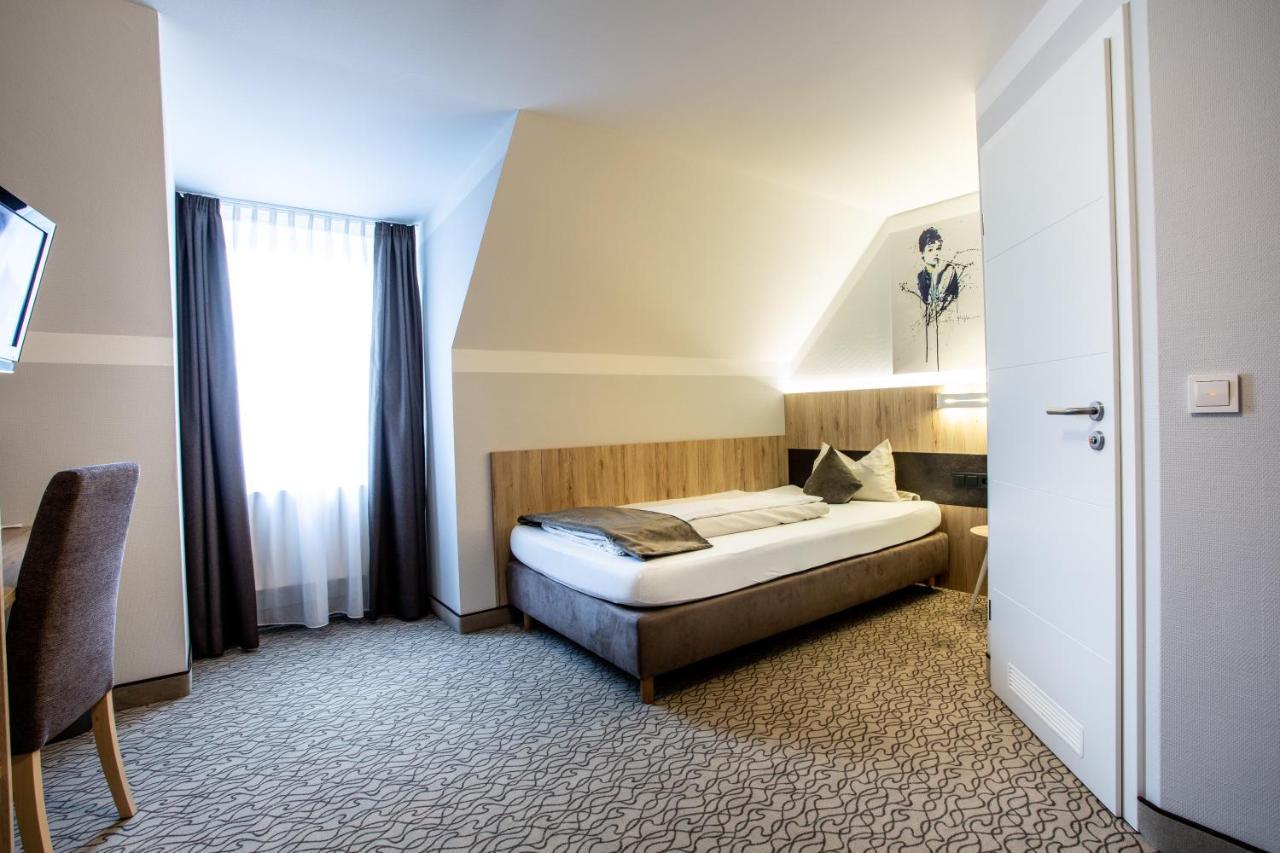 Amtsstueble Hotel & Restaurant Mosbach  Dış mekan fotoğraf
