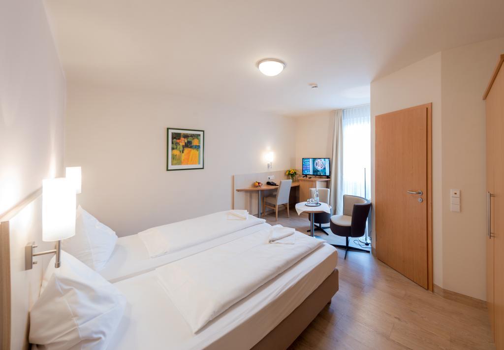 Amtsstueble Hotel & Restaurant Mosbach  Dış mekan fotoğraf