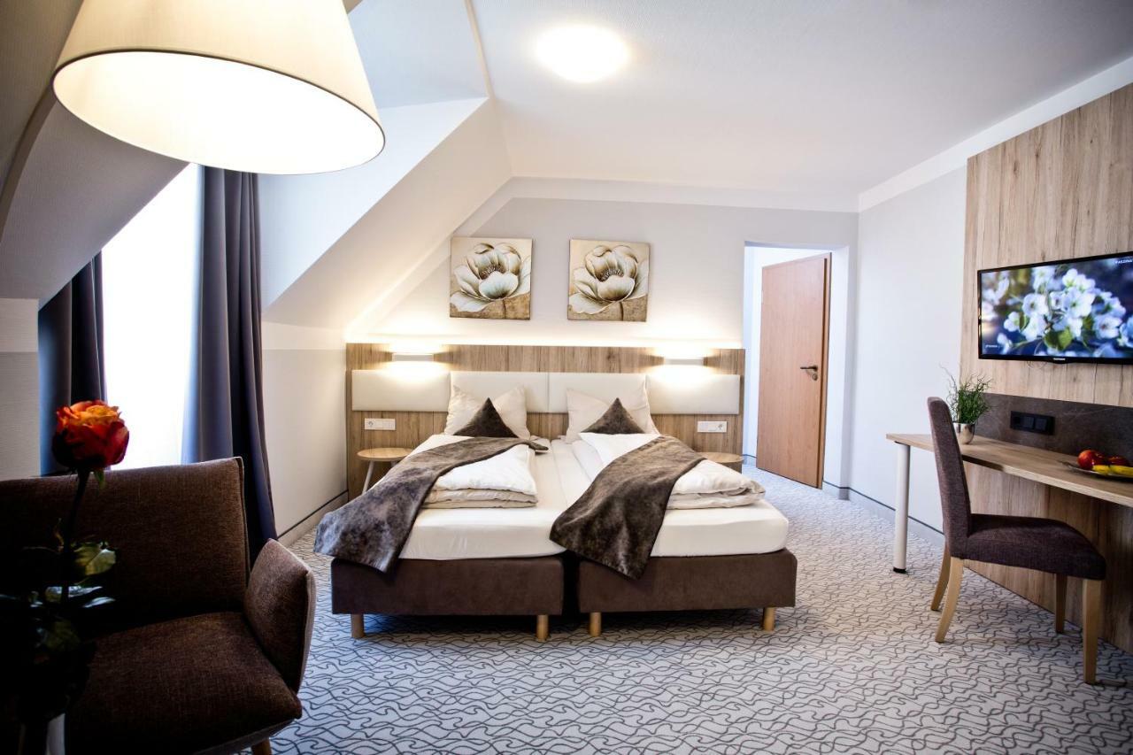 Amtsstueble Hotel & Restaurant Mosbach  Oda fotoğraf